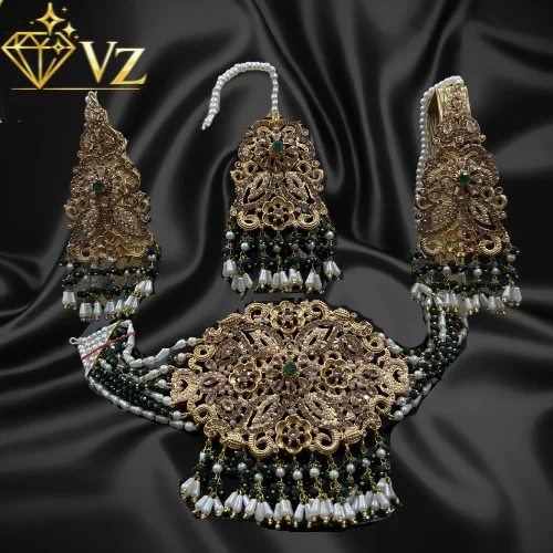 Handcrafted 22k Gold Plated Emerald & Pearl Bridal Choker Set